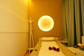 杭州日式指压的寂静美学:在按压中听见雪落的声音